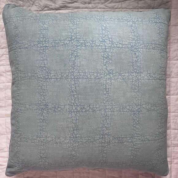 Serena & Lily Coastal Blue Windowpane Check Beach House Dog Bed 36"X36" - Picture 2 of 4